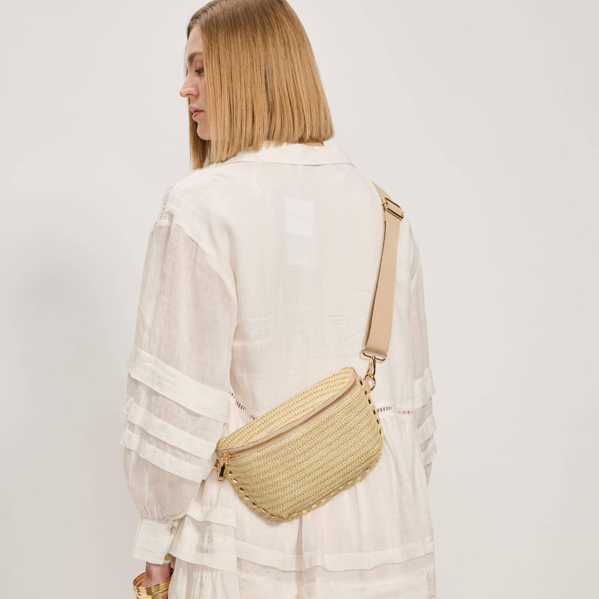 Gizelle Straw Belt Bag