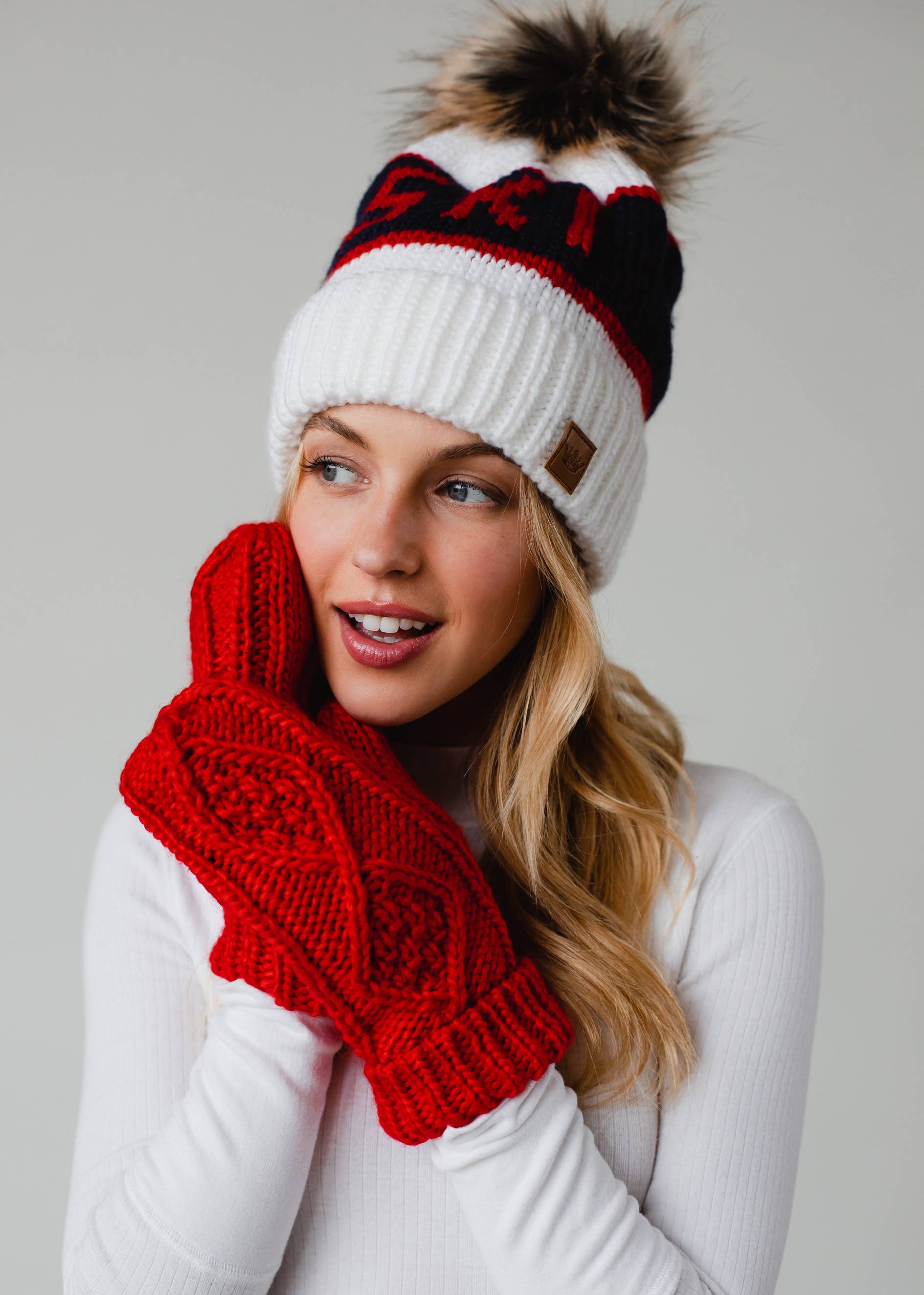 Vada Ski Pom Hat